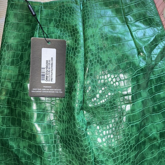 PLT green PU Croc mini skirt ๐ - 0 - Picture 7 of 7